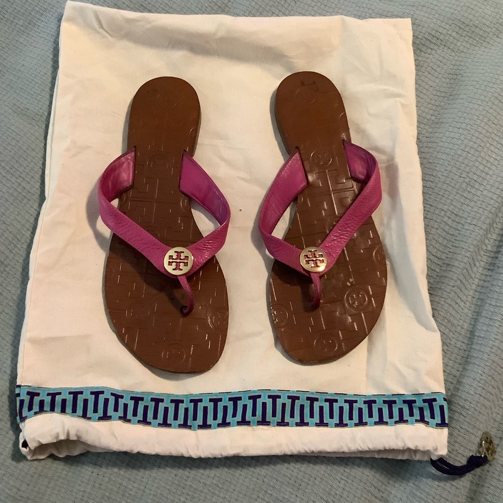 Used Tory Burch Pink/Fuschia Leather Flip Flop Sandals